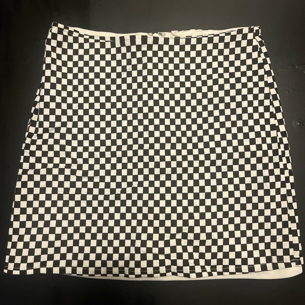 Stylish Checkered Mini Skirt